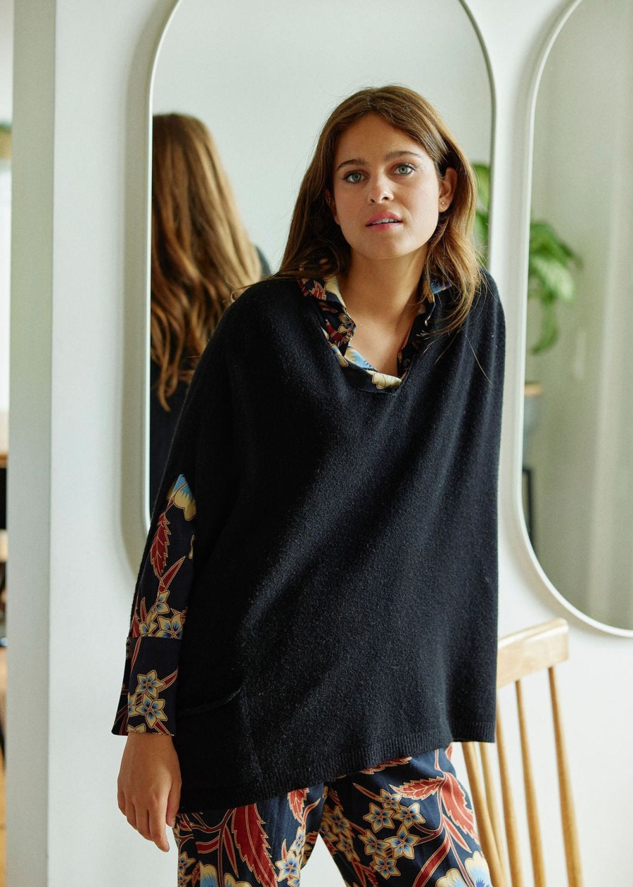 Lauren Vidal Pull Poncho Maille Clea Notte Mailles